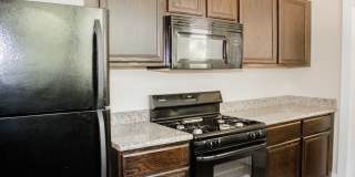 4 Bedroom, 2 Bath on Campus Gallery 4