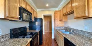 1 bedroom Condo located in San Carlos! Gallery 1