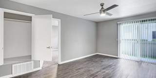 The Henley Apartment Homes Gallery 23