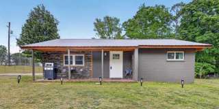 Gorgeous renovated home! Gallery 1