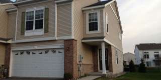 Great location *3bd*2.5Bth End Unit Townhome Avail July 1 2026 Gallery 1