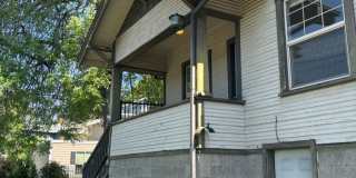 3 Bedroom House w/ Bonus Rooms Gallery 1