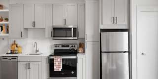 825 W 12th St Gallery 3