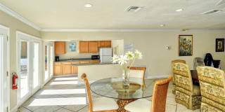 1877 TOUCAN WAY Gallery 31