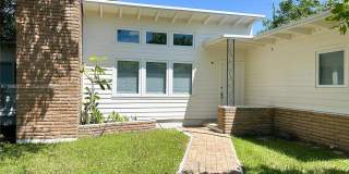 6395 SW 42nd Ter Gallery 1