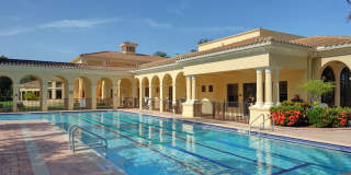 Seasonal Short-Term 4 Bedroom 3 Bathroom Heated Pool Home located in Venetian Golf & River Club! Gallery 5