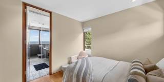 HaleGator: Award-Winning Oceanfront Home w/ Rooftop Lanai & Ocean Views Gallery 19