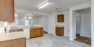 Super cute 3/2 in Southeast Austin! Gallery 7
