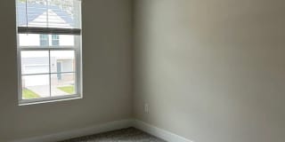 Desirable 3/2.5 Townhome Available Now! Gallery 17