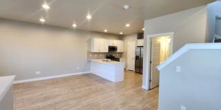 $2,000 OFF 4-bed, 3.5-bath Townhome Available Now! Gallery 3