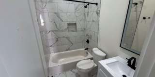 4 Bed / 2 Bath University Area Apartment Gallery 10