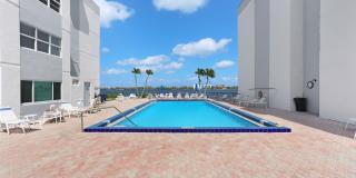 1516 S Lakeside Drive Gallery 6