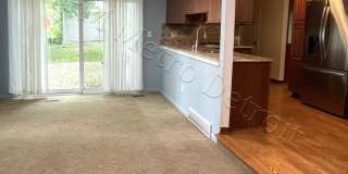 50% OFF the SECOND FULL MONTH'S RENT Gallery 15