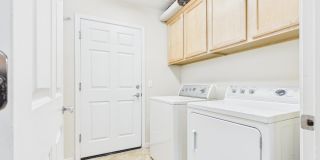 2130 W HUNTER Court Gallery 7