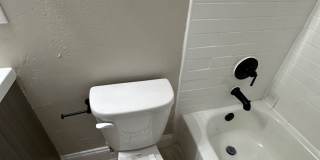 **4/2 BR Single Family home : Available Now Gallery 29