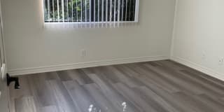 827 S Berendo St Gallery 4