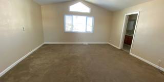 2 Primary Bedrooms - Close to Travis Air Base - with No Rear Neighbors! Gallery 20