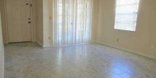2br/2ba Duplex with Lakeview Gallery 16