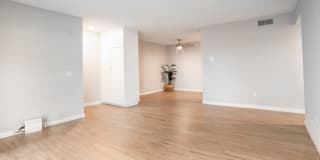 Huntington Continental Gallery 6