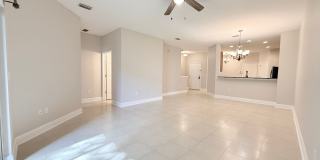 Spacious Townhome! Gallery 15