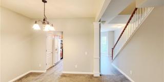 8513 Gateway Road Gallery 10