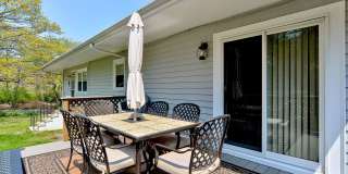 WINTER RENTAL: Two Beaches Cottage Gallery 17