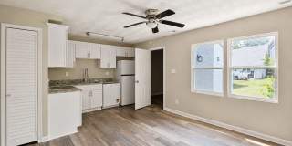 Renovated Townhome in Chesapeake Gallery 7
