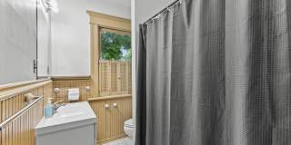 Historic Victorian Charm Meets Modern Living in the Heart of Italian Village / Short North! Gallery 25