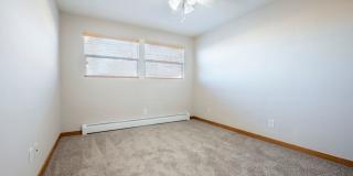 Newly Remodeled 2 Bedroom near Hilldale Mall Gallery 41