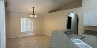 2733 SW 11th Place Gallery 3