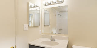 Geno Baroni Gallery 23