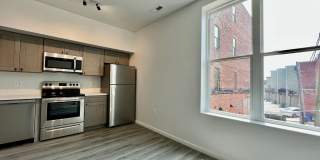 725 W Pratt Gallery 82