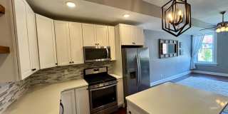 Gorgeous Fox Park Townhome Gallery 1