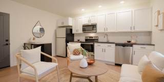 476 Taylor Apartments Gallery 4