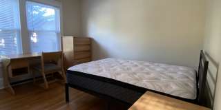 1101 West 4th Street Gallery 12