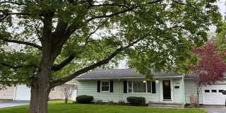 Fully Remodeled 3 bedroom House Gallery 1