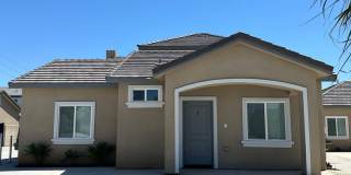Spacious 5-Bedroom Townhome in Northwest Bakersfield Spacious 5-Bedroom Townhome in Northwest Bakersfield Gallery 1