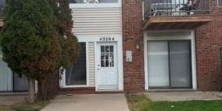 43284 Mound Road Gallery 1