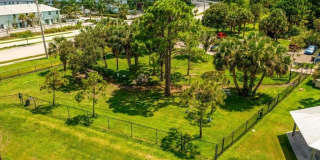 373 SE Sea Hunt Way Gallery 11