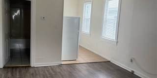 1020 jamison ave NE - 4 Gallery 1