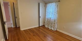 1579 Laclede Road Gallery 33