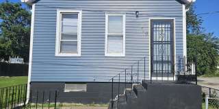 929 6th St Gallery 1