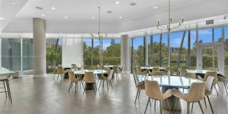 16500 Collins Ave Gallery 90