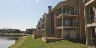 Towne Lake Apartments Gallery 4