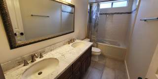 Beautiful Condo: 3 bed 2 Bath, located in Irvine-Woodbridge community, with a park, playground and pool Beautiful Condo: 3 bed 2 Bath, located in Irvine-Woodbridge community, with a park, playground and pool Gallery 29