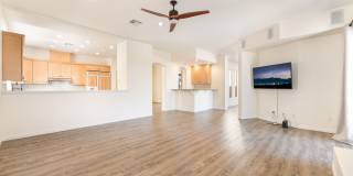 Queensridge Beauty - 5 bedroom on a 1/4+ acre lot Gallery 38