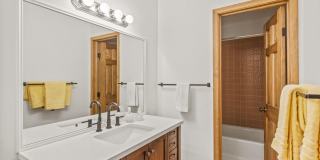 2055 Faraway Road Gallery 25