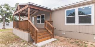 104 E Castleshoals Drive Gallery 1