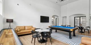 The Henry at Woodland Hills Gallery 39