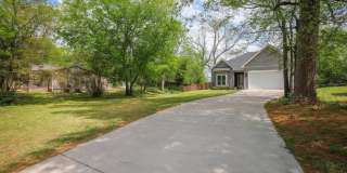 New Rental 3/2 in The Heart of Benton Gallery 3